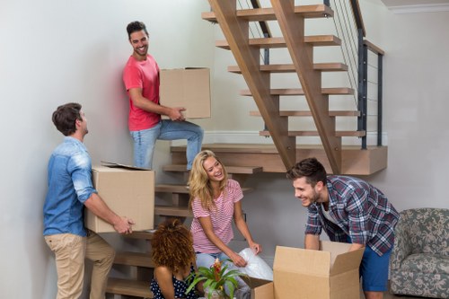 Customer arranging a storage booking and reviewing terms